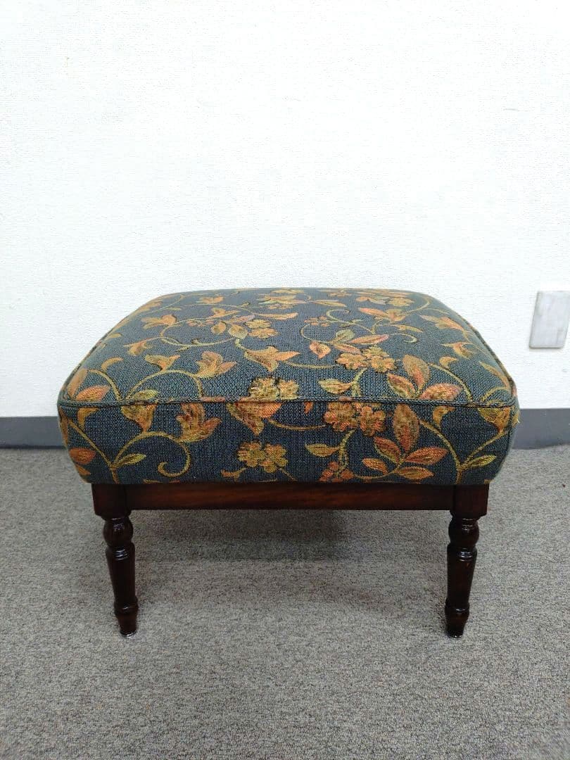 ヴィンテージ カリモク コロニアルシリーズ オットマン スツール