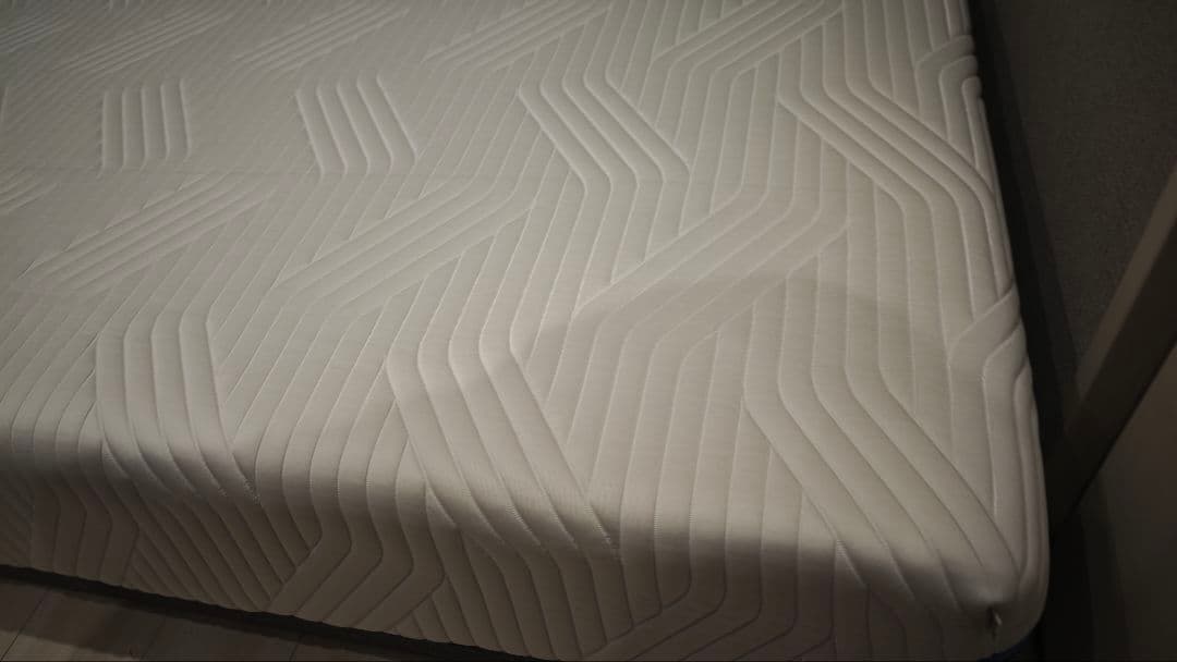 TEMPURの高級マットレス「Cloud Luxeクラウドリュクス」セミダブル