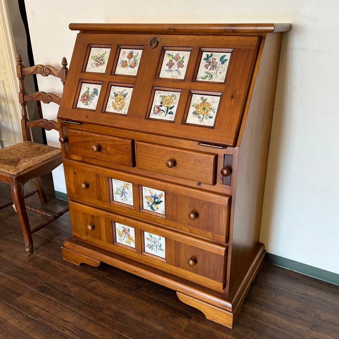 k191r124 スペインタイル カントリーなライティングビューロー バレンシア