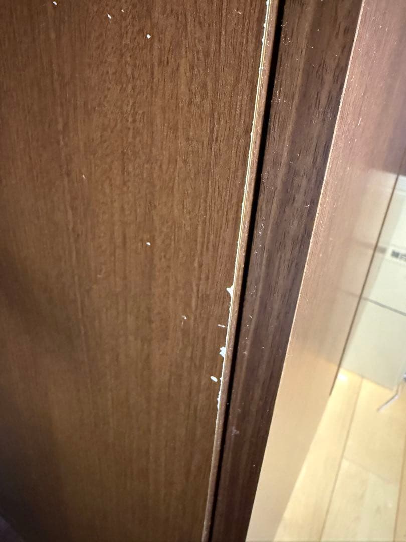 値下げ応相談】ディノス 扉付き本棚（高さ80×幅90×奥行44） - メルカリ