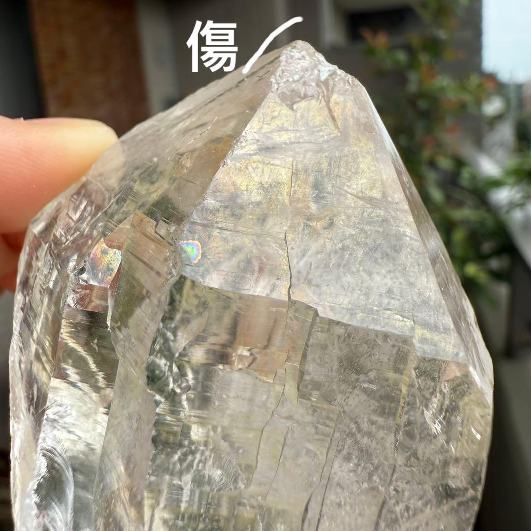 ヒマラヤ水晶　124.5g 台座付き　成長線　接合線 原石 自然石⑤