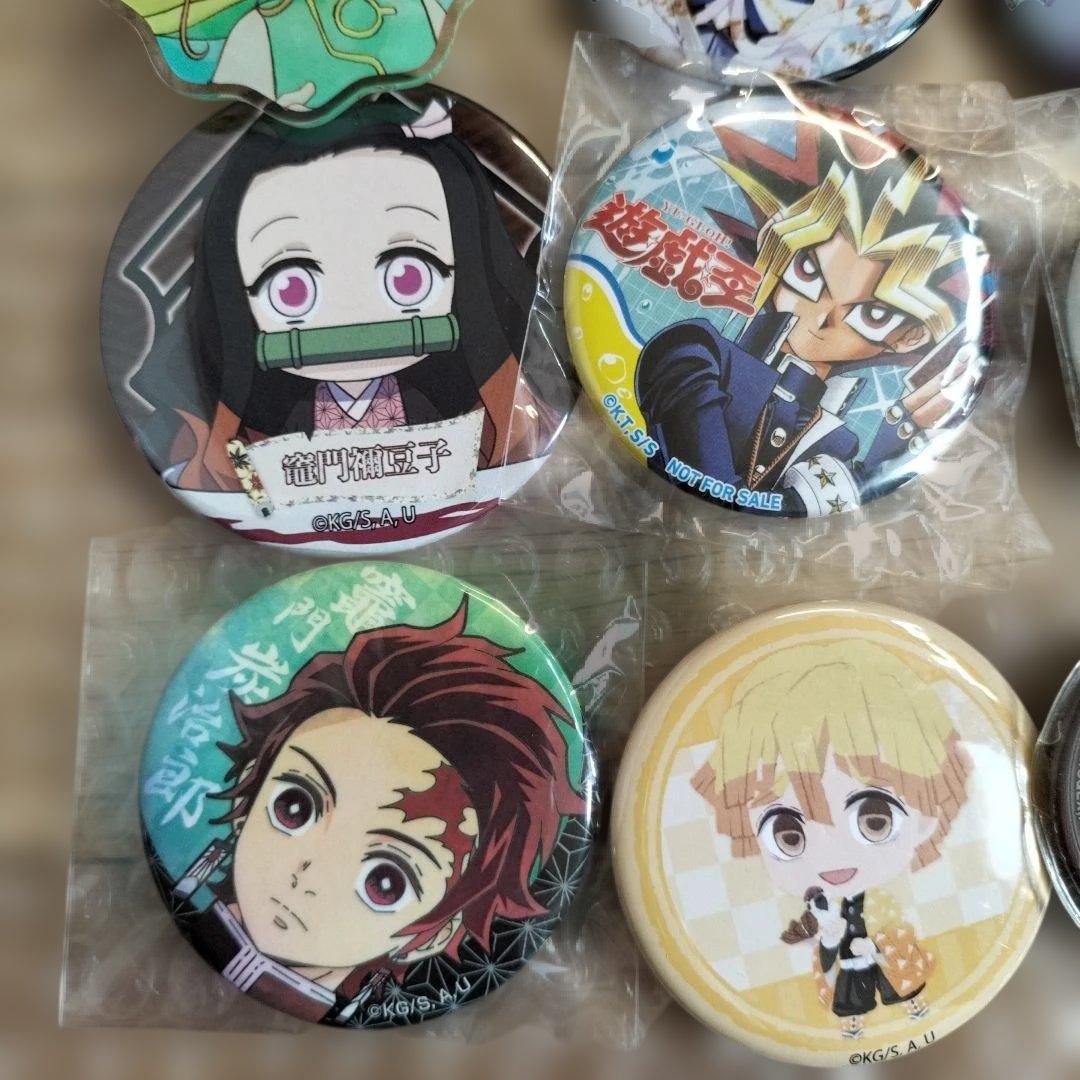 缶バッジ 鬼滅の刃 黒執事 sao ごちうさ - メルカリ
