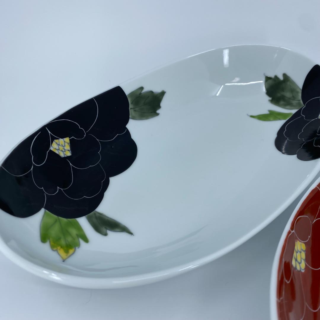 有田焼 泰山 赤牡丹・黒牡丹 カレー皿 2個セット