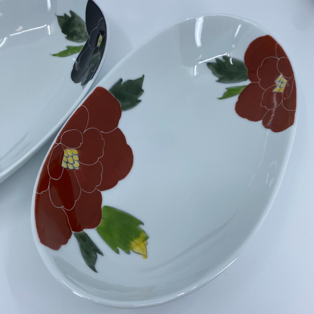 有田焼 泰山 赤牡丹・黒牡丹 カレー皿 2個セット