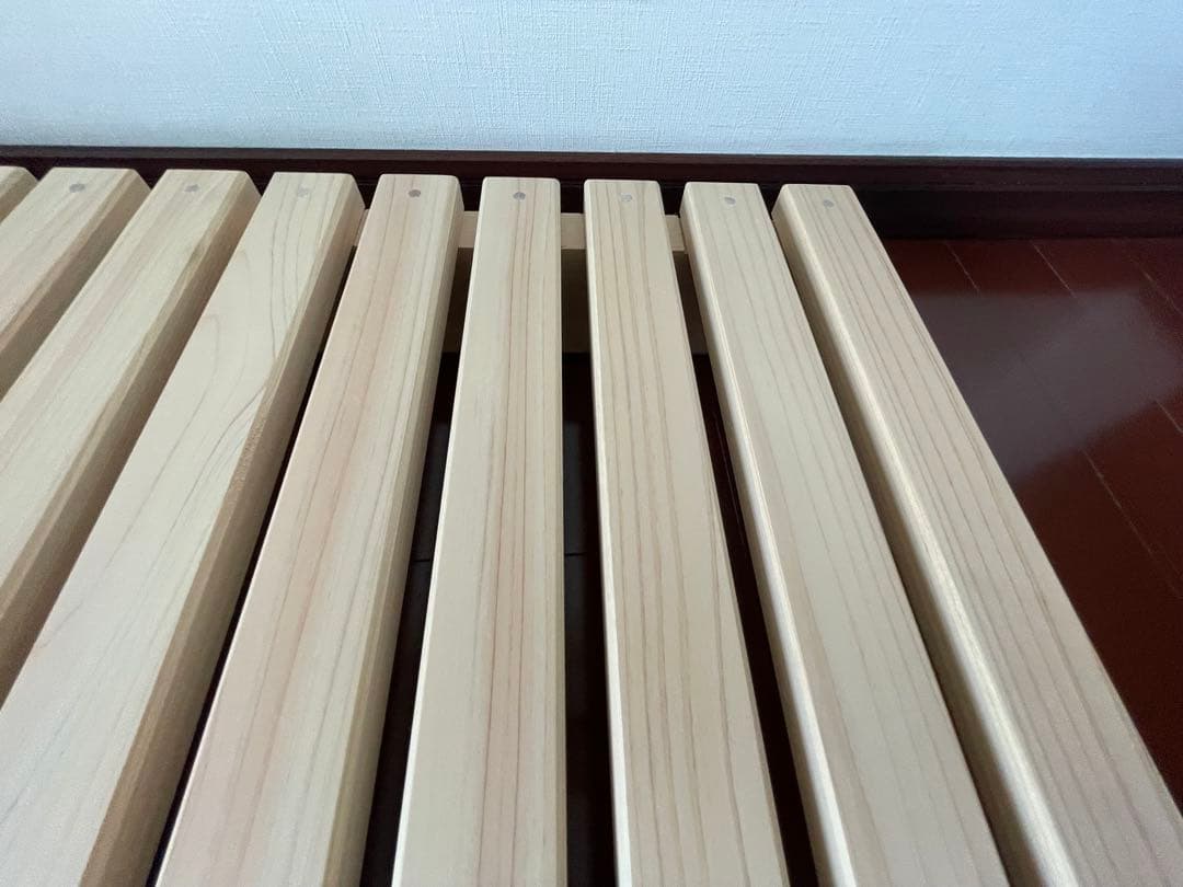 国産ヒノキ無垢材のスノコベッド