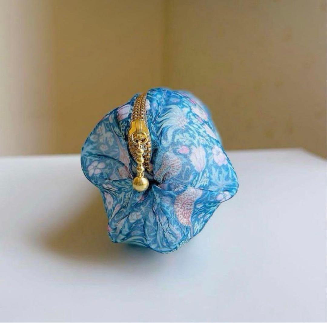 LIBERTYリバティオーガンジー丸みポーチ ストロベリーシーフ ペンサイズ L