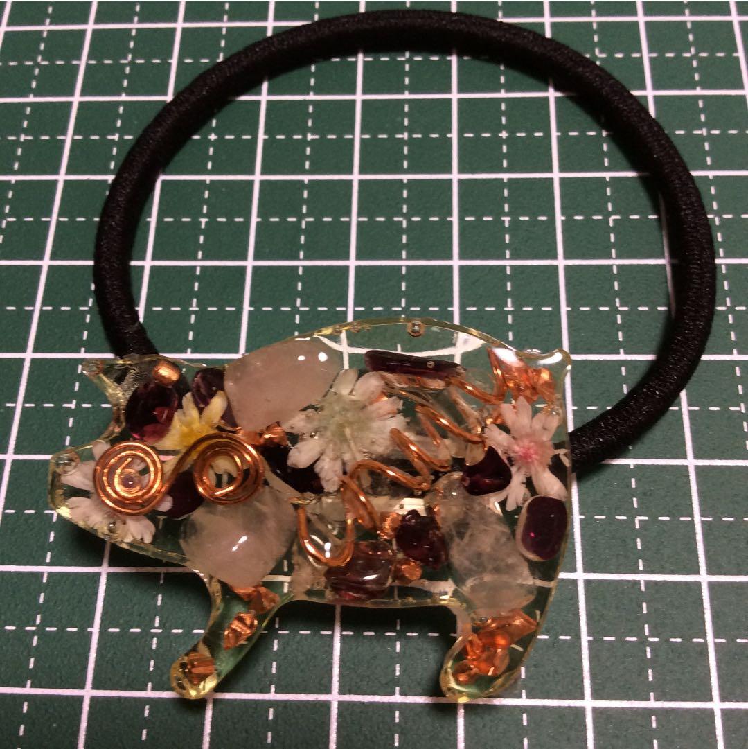 ようちゃん☆オルゴナイト♪恋愛成就☆幸運ブタ型ヘアゴム