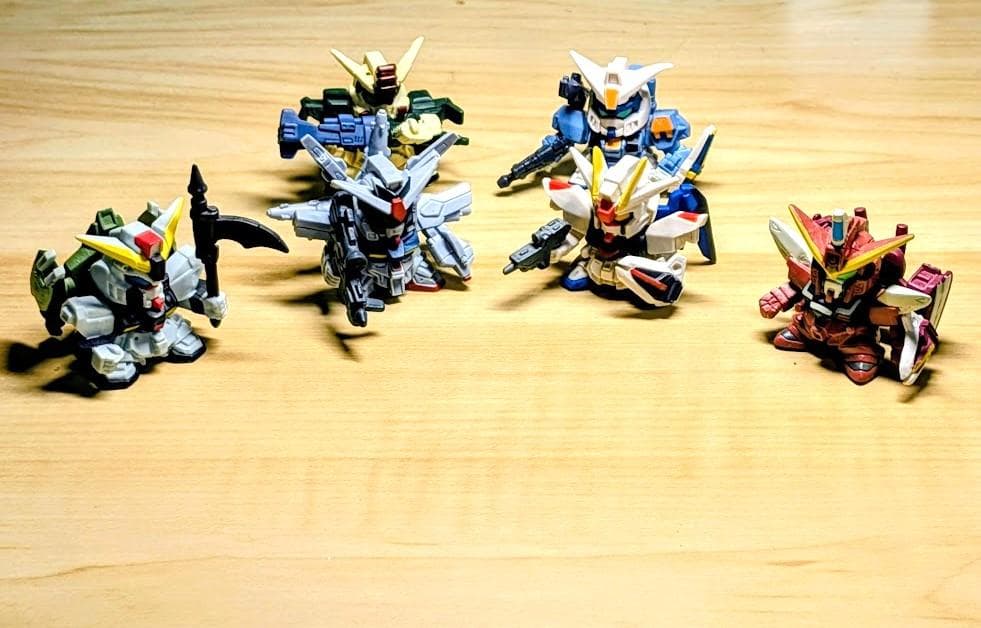 SDガンダムフルカラー　ガシャポン・フィギュア(SEEDメイン＋その他)　40体