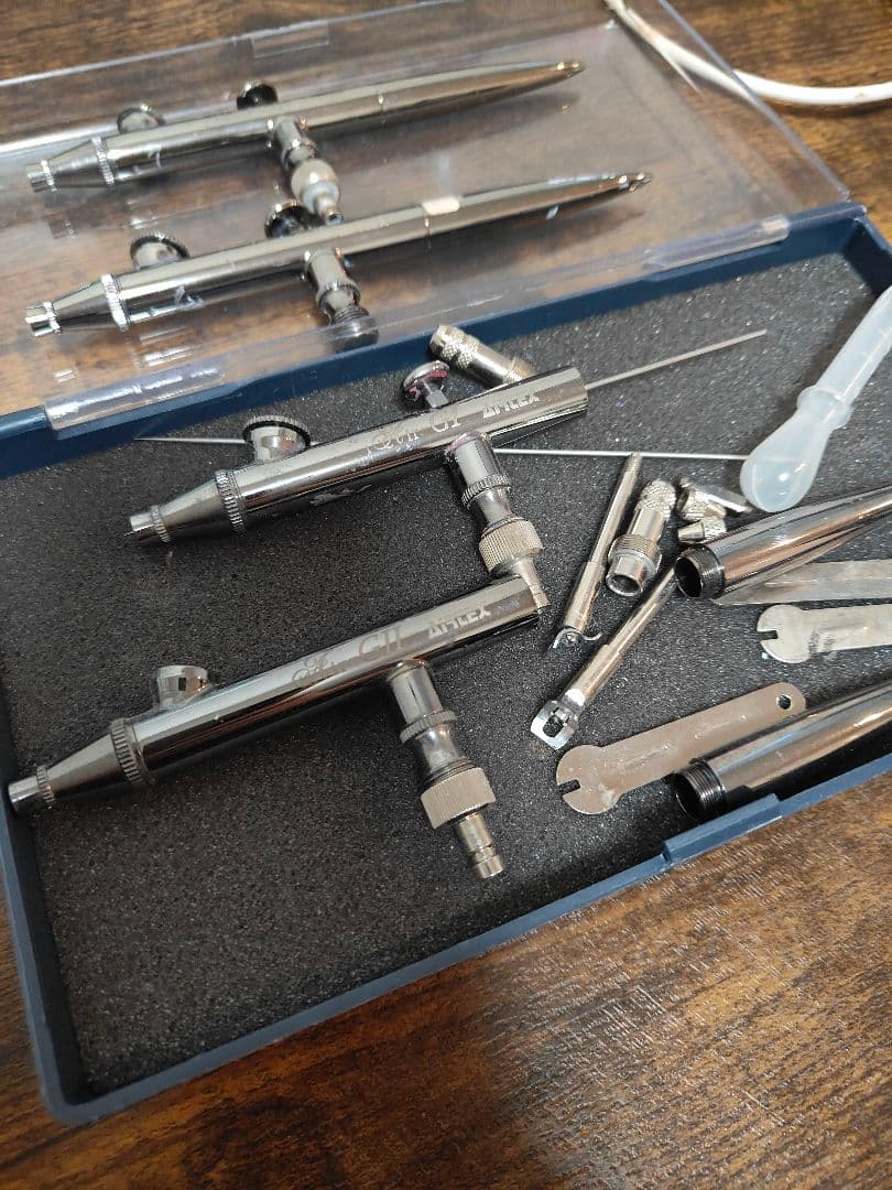 ジャンク品エアジェル エアブラシ エアガン 4本＋コンプレッサー＆おまけ多数