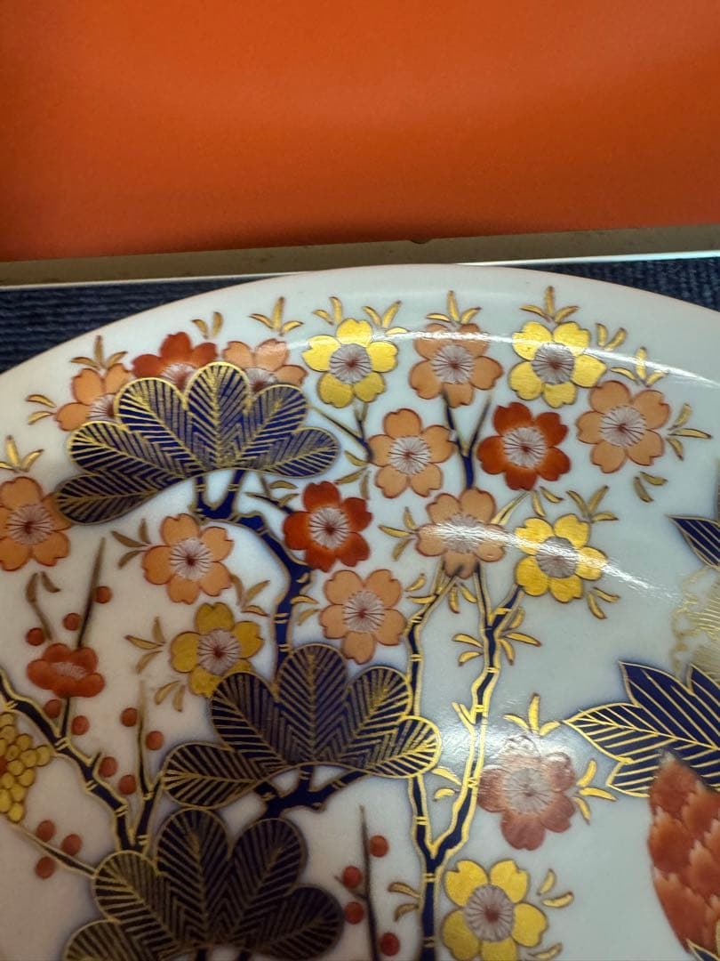 2003 香蘭社 染錦 飾皿 梅 桜 松 菊 牡丹 縁起物 大皿 金彩 時代物