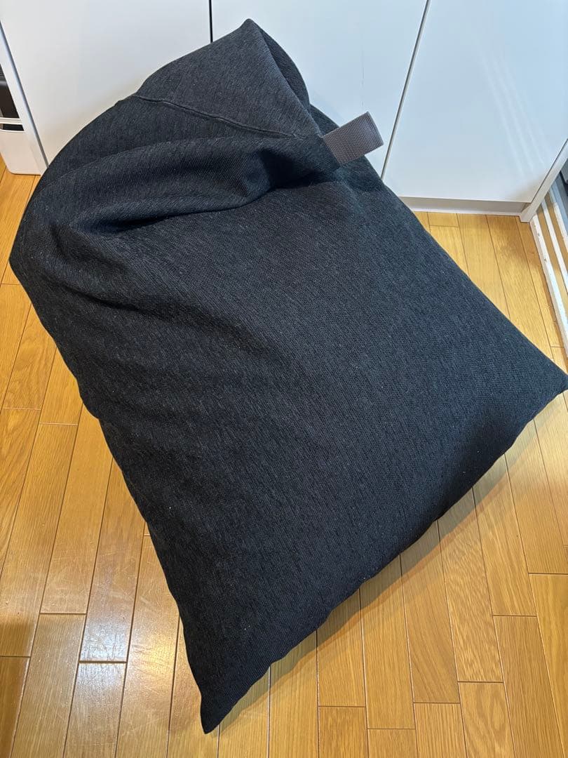 テトラ　黒 ビーズクッション 持ち手付　ビッグサイズ約95×115×95cm