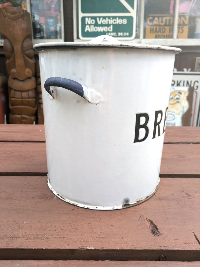 イギリス アンティーク ホーロー BREAD缶 【大】ブレッド缶　ホワイト