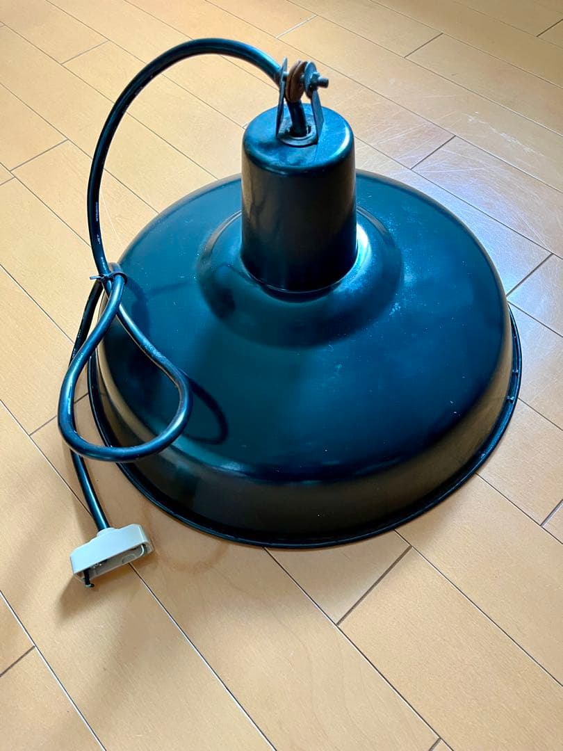 ドイツ製　ヴィンテージ　金属製ペンダントライト vintage