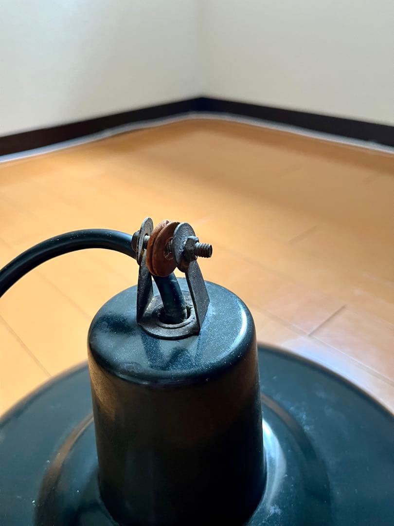 ドイツ製　ヴィンテージ　金属製ペンダントライト vintage