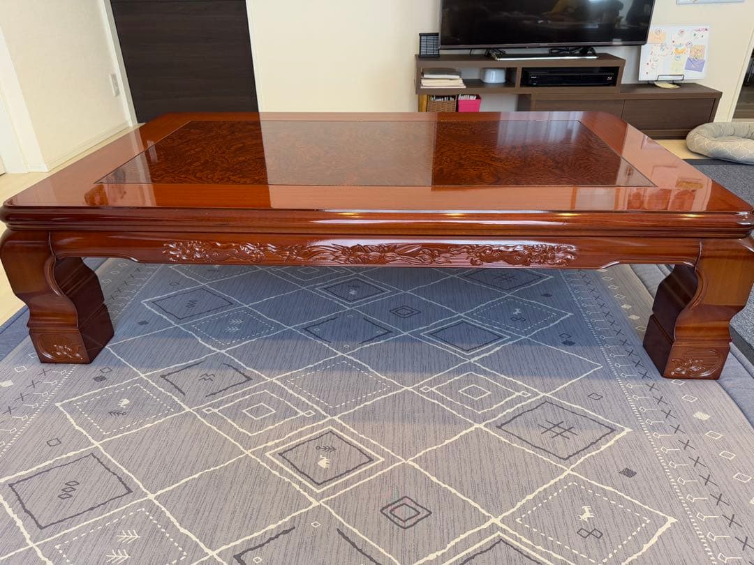 木製彫刻入り座卓こたつ　ダークブラウン