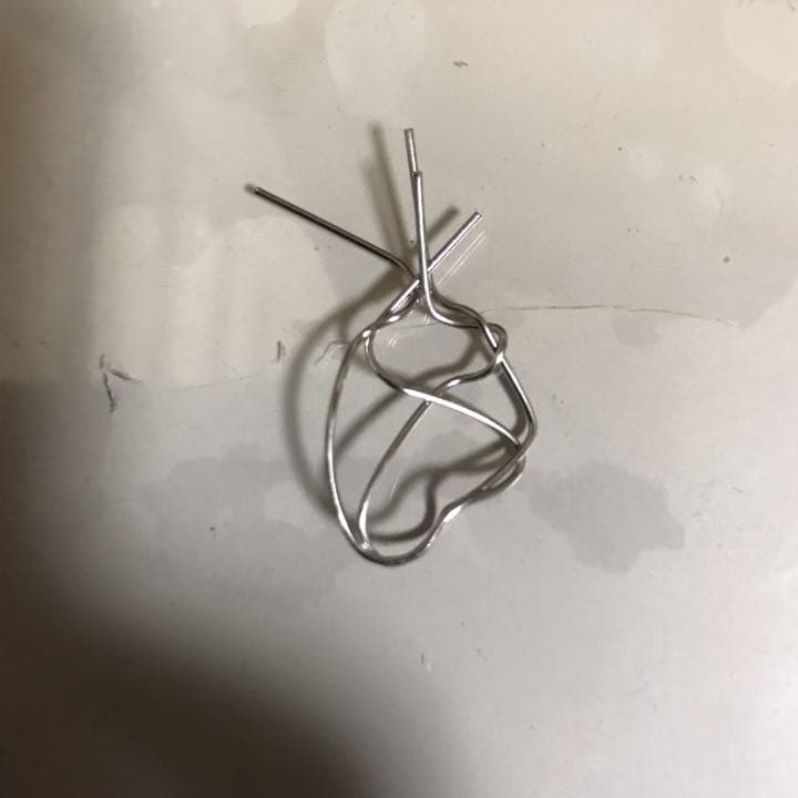 ペアイヤリングとか