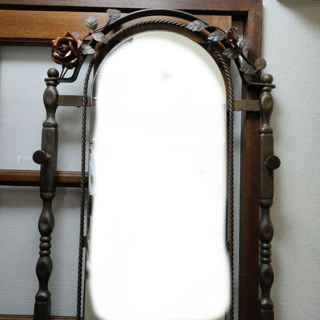 激レア アイアンラック 薔薇飾りラック