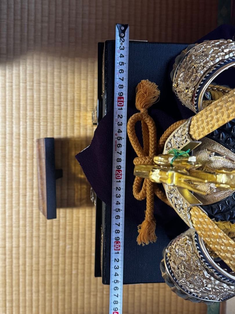 【美品】五月人形 武士の兜 鎌倉時代兜 金色 こどもの日