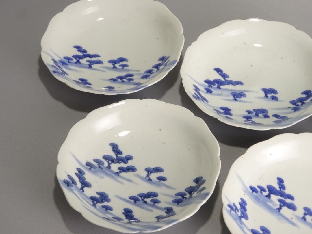 江戸時代 前期 古伊万里 藍九谷様式 染付 松林文 輪花形 皿 5