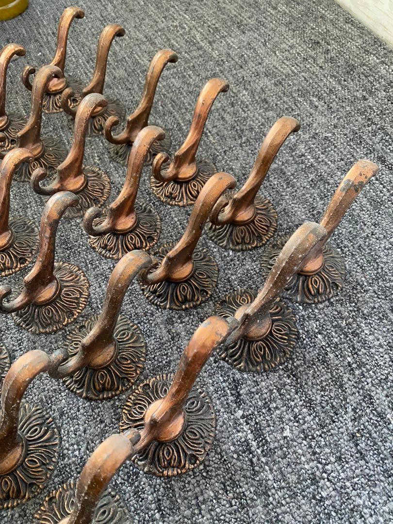 フック　25個　コート掛け　壁掛けフック　金具　カーテンフック　アンティーク