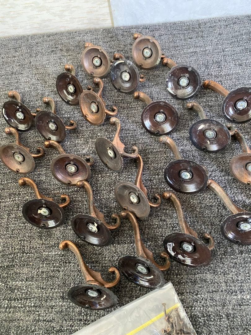 フック　25個　コート掛け　壁掛けフック　金具　カーテンフック　アンティーク