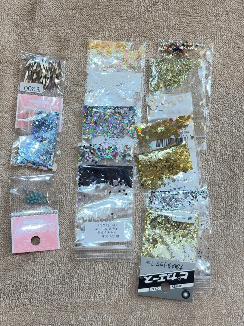 ネイルパーツセット（多色・erikonail）