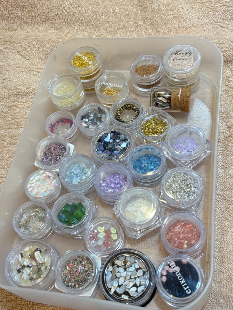 ネイルパーツセット（多色・erikonail）