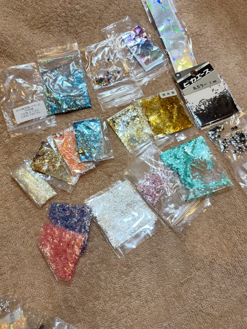 ネイルパーツセット（多色・erikonail）