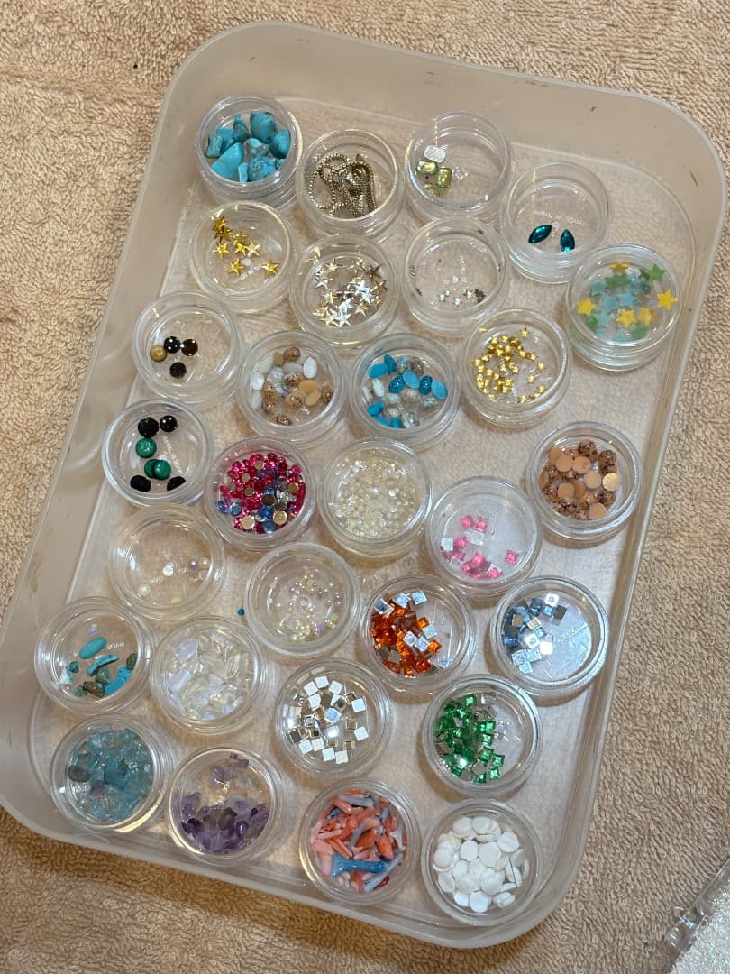 ネイルパーツセット（多色・erikonail）