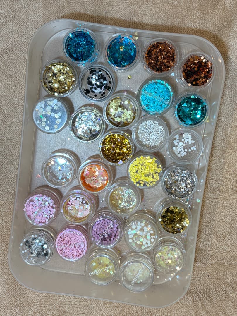 ネイルパーツセット（多色・erikonail）