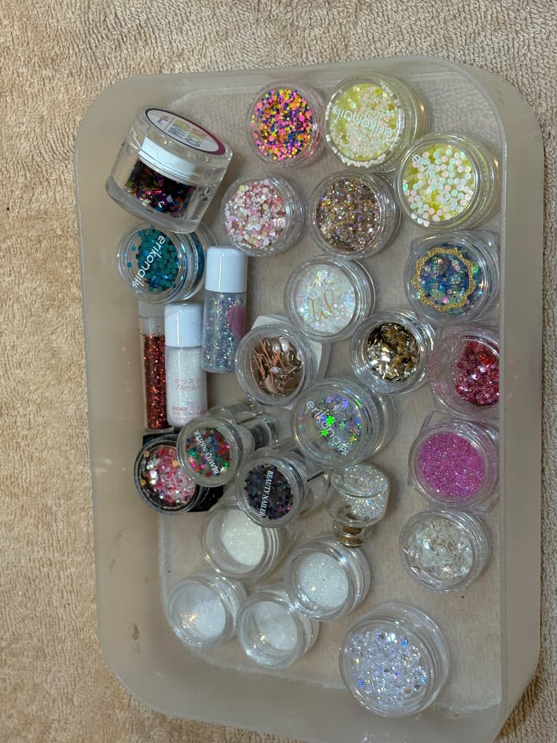 ネイルパーツセット（多色・erikonail）