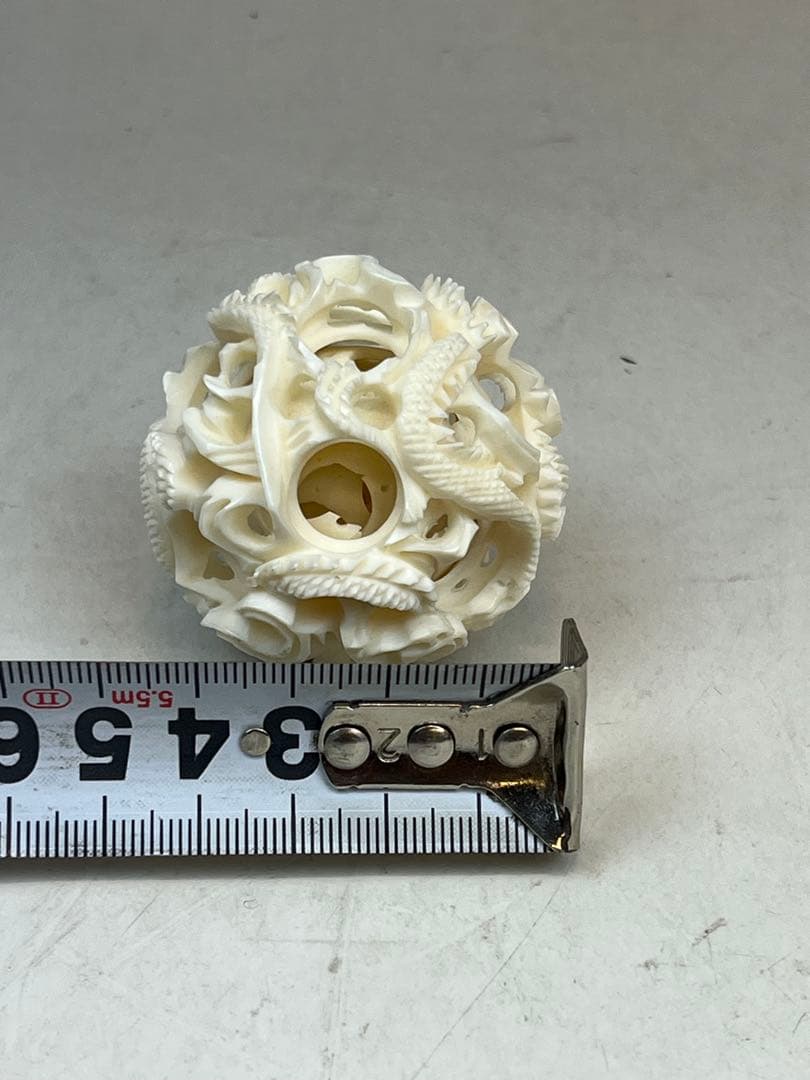 ［美品］極上白象　天球　61g置物　送料込み