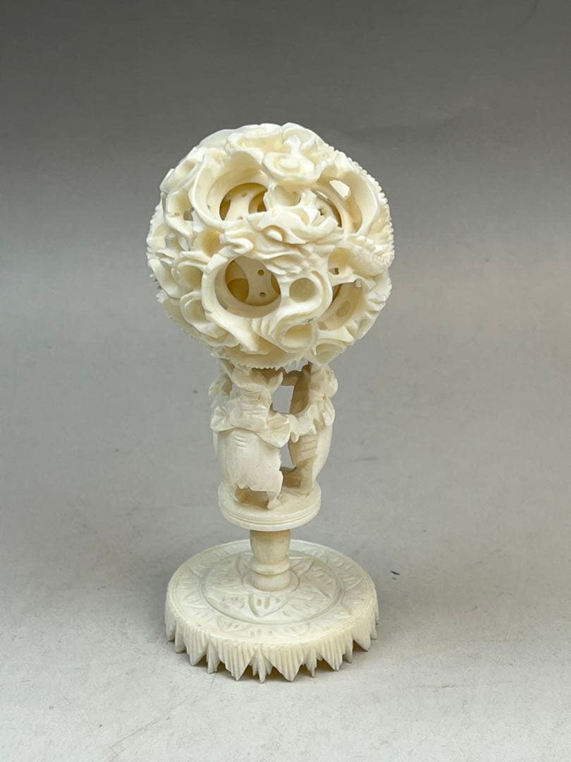 ［美品］極上白象　天球　61g置物　送料込み