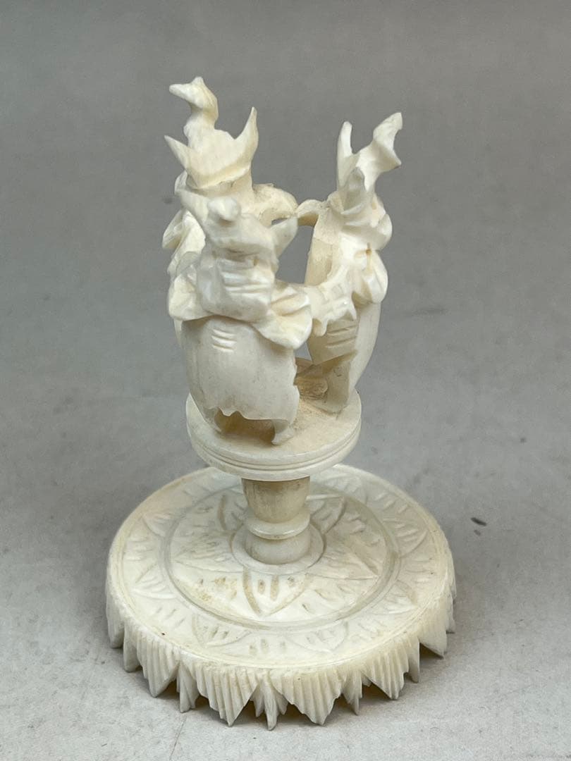 ［美品］極上白象　天球　61g置物　送料込み