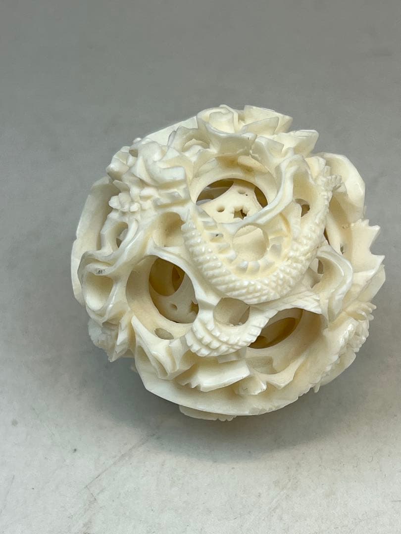 ［美品］極上白象　天球　61g置物　送料込み