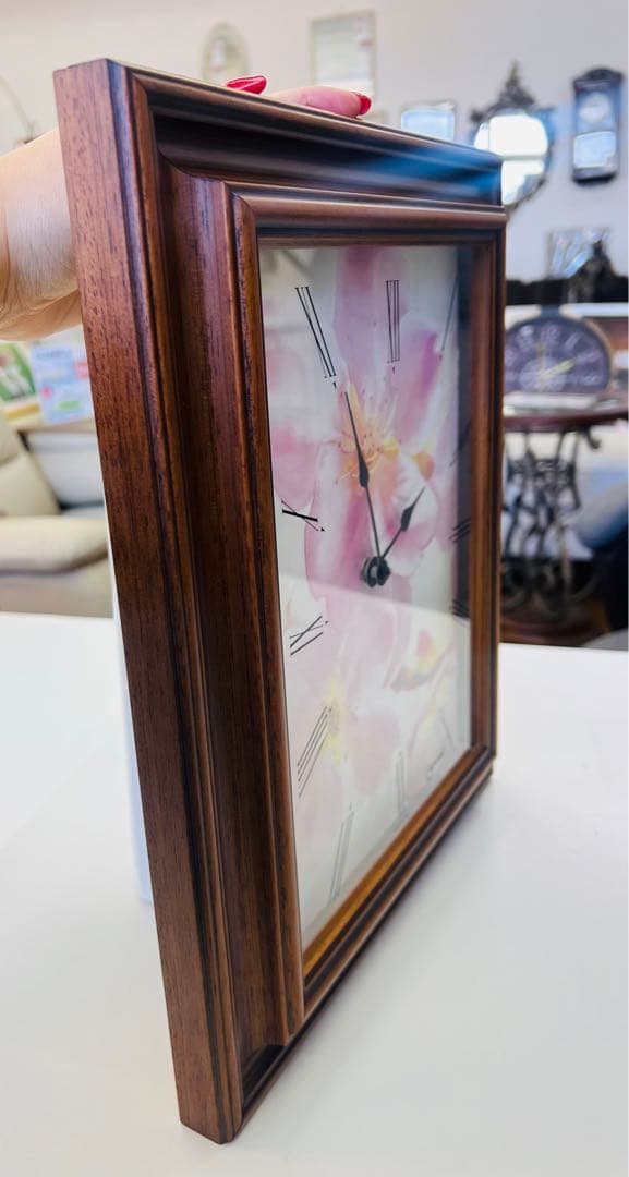 Lowell時計イタリア製花柄のデザインが特徴おしゃれな掛け時計フレーム素材木製