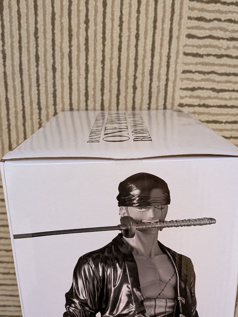 バンプレくじ　ワンピース　ロロノア・ゾロ　B賞アニメカラー