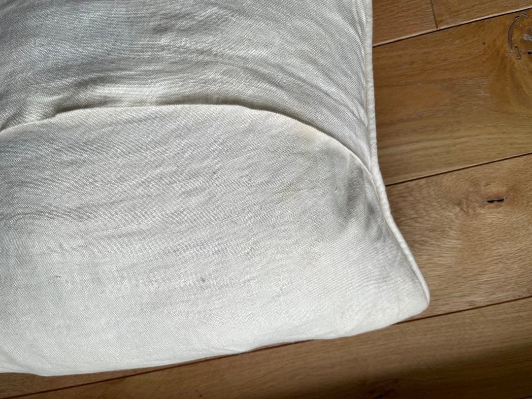 アレキサンダー・ジラルド MAXIMO社製 ヴィンテージクッション