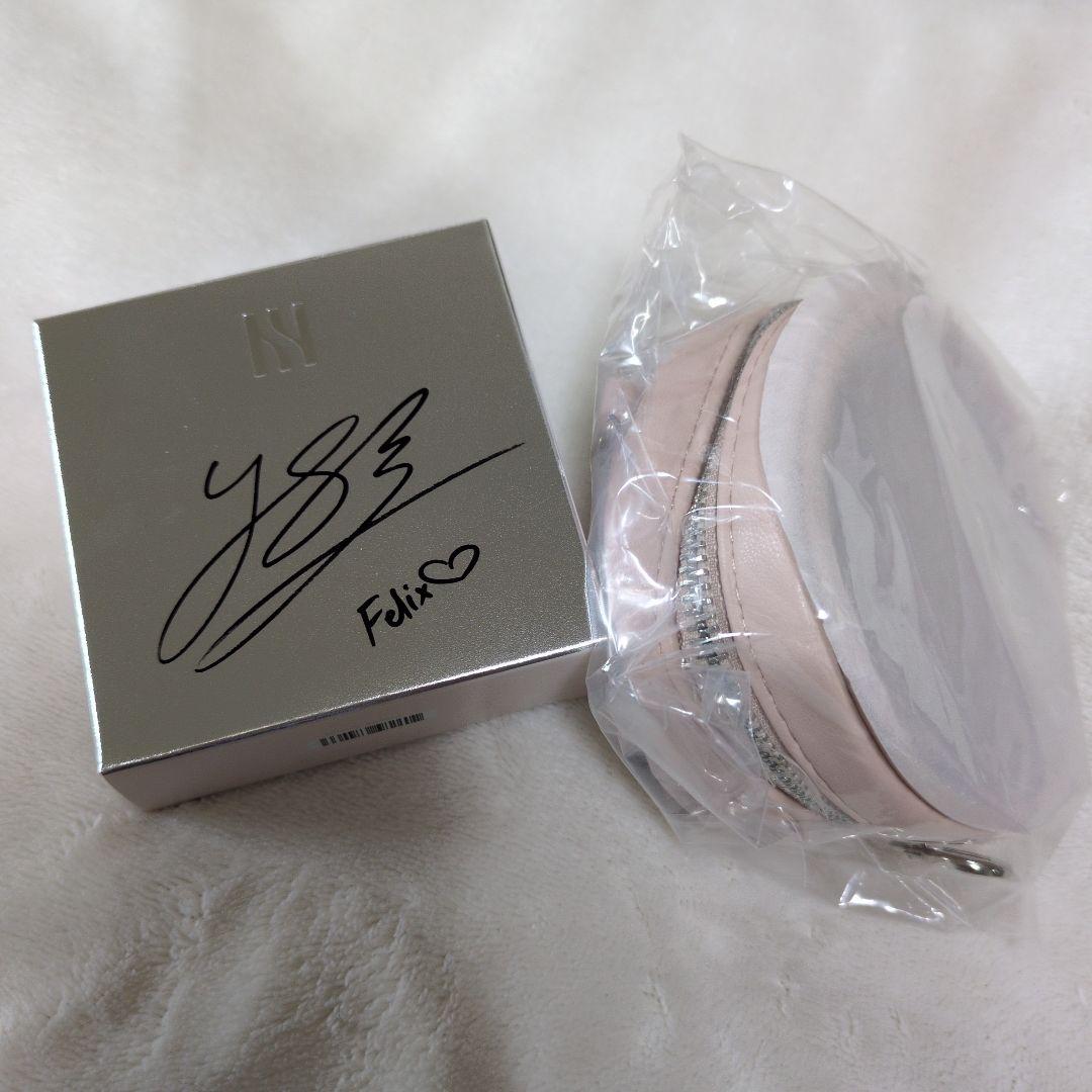 HERA☆クッションファンデケース☆フィリックスエディション - メルカリ