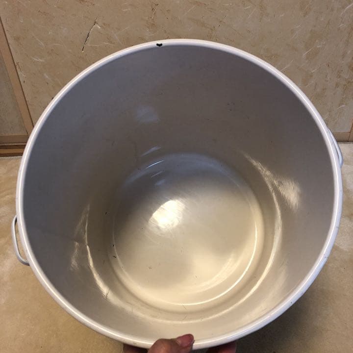 イマン　プリンセスローズ　トラッシュ缶