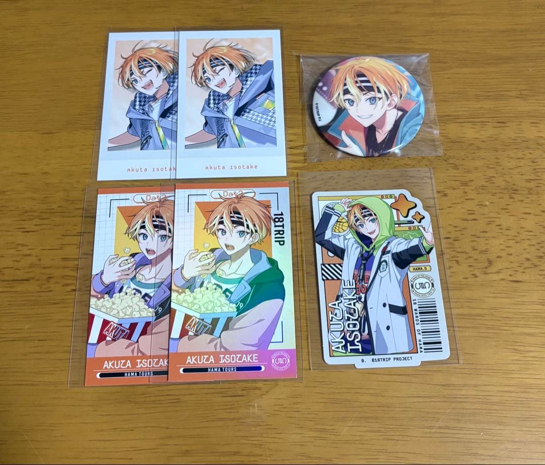 エイトリ 五十竹あく太 缶バッジ 特典 ステッカー - メルカリ