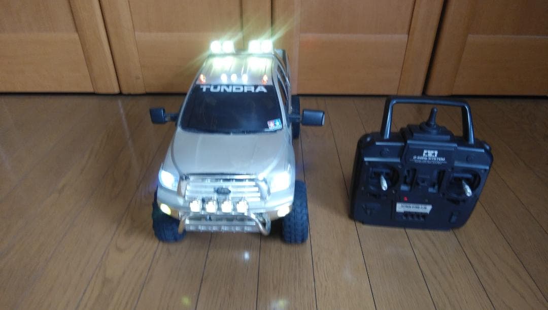 電動ラジコン　トヨタ　1/10タンドラ　マルチファンクションユニット