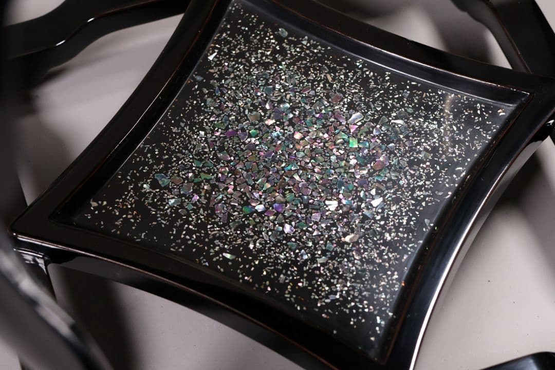 漆芸 螺鈿細工 二段 高卓 47.5cm 花台 香炉台 黒塗 木製【MA822】