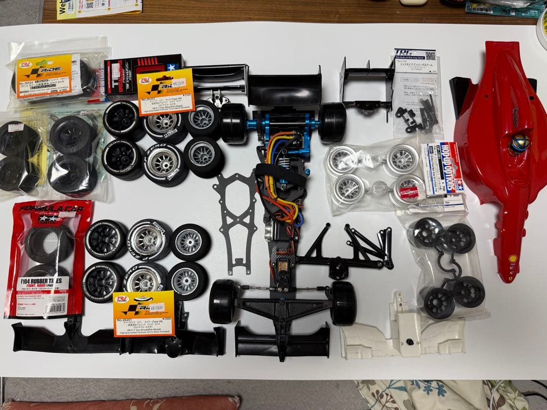 S*O様 Tamiya F2012 F104シャーシ 1/10 RCカー
