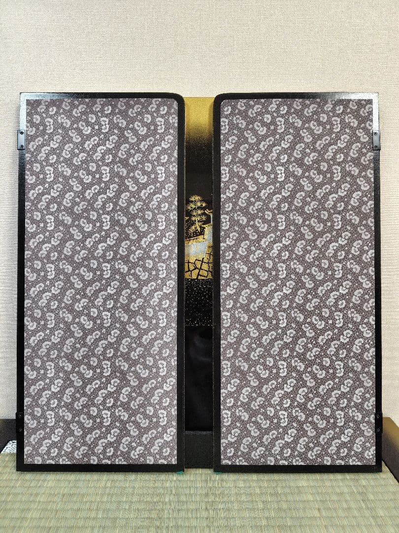 ②　吉徳　五月人形　京甲冑　鎧兜【屏風・台座】のみ