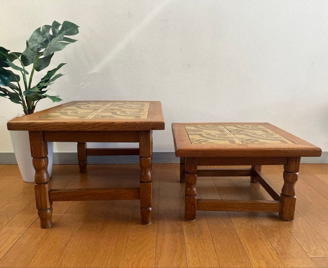 ヴィンテージ　ルーマニア　タイルトップ　ネストテーブル　オーク　サイドテーブル