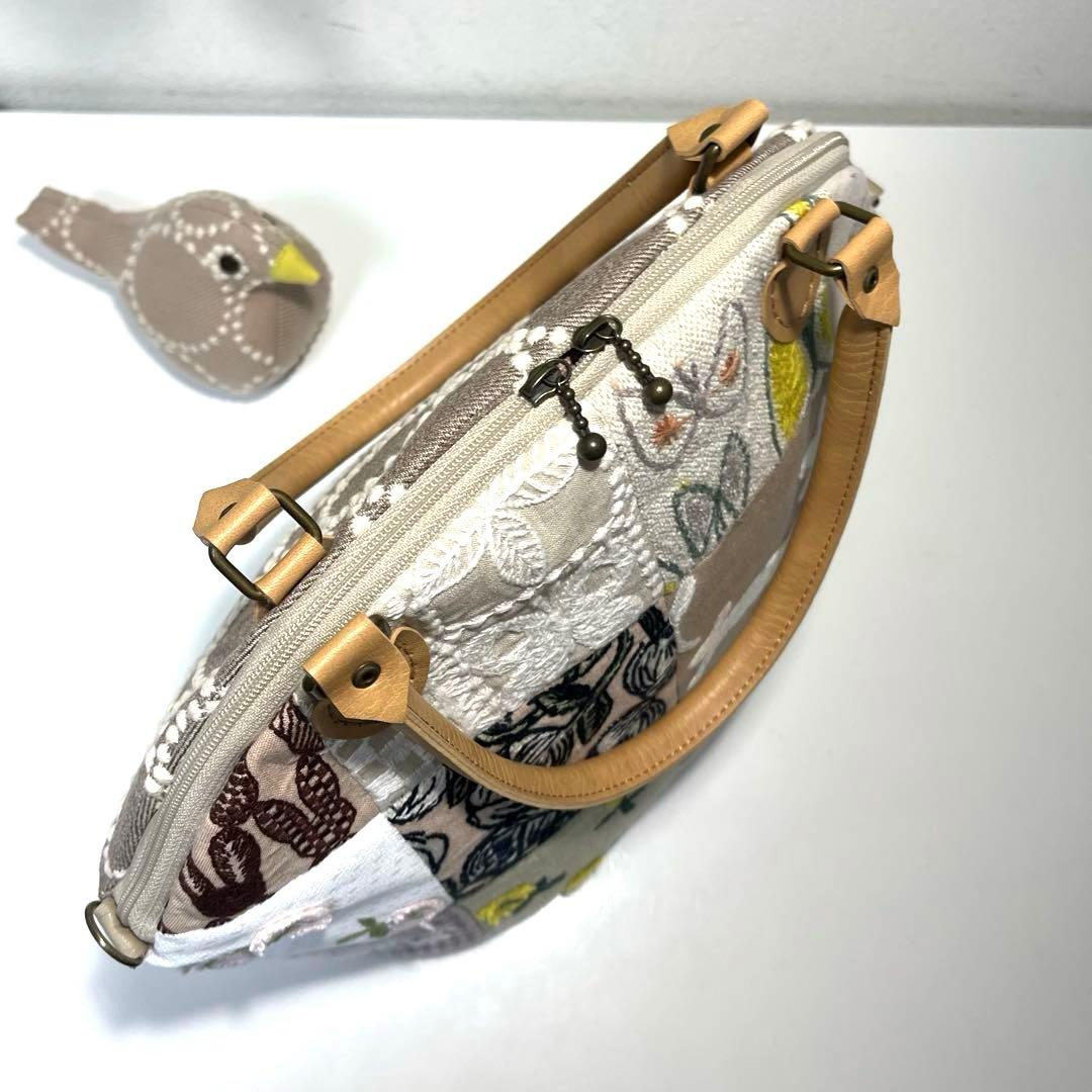 ミナペルホネン　ハンドメイド　楕円底ファスナーバッグ