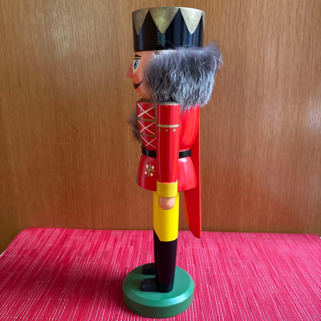 ドイツザイフェン　くるみ割り人形