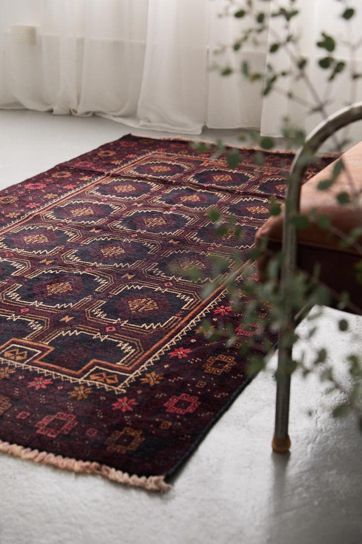 ヴィンテージラグ トライバルラグ バルーチ族（198×107cm）黒 紺 赤