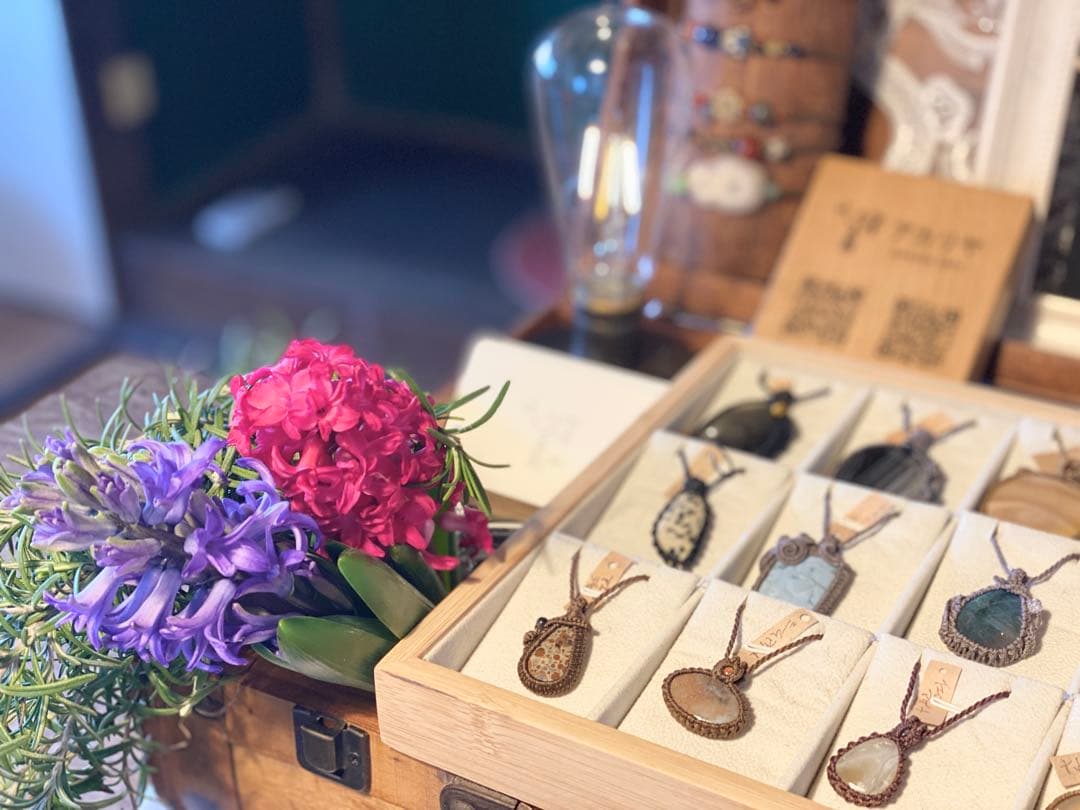 ソーダライト＊天然石マクラメネックレス/ヒーラーの作るお守りアクセサリー